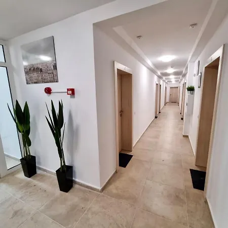 Apartment Family 58 *